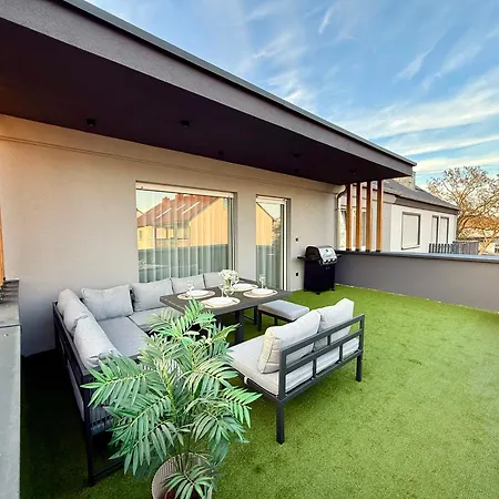 Moderne Terrassenwohnung In Апартаменты *