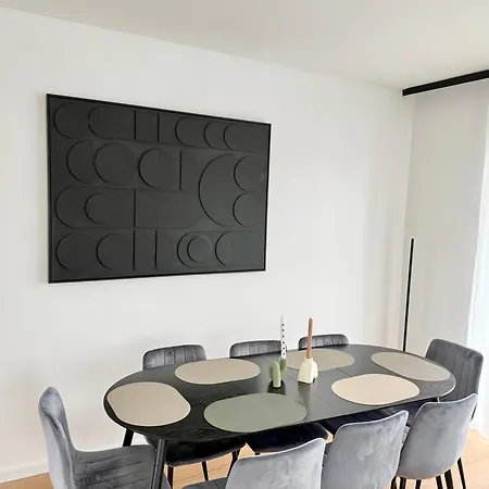 Moderne Terrassenwohnung In דירה