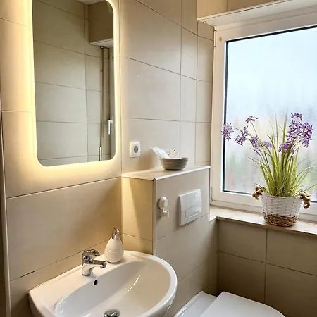 דירה Moderne Terrassenwohnung In