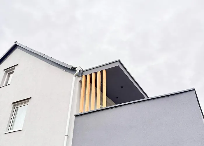 Apartment Moderne Terrassenwohnung In